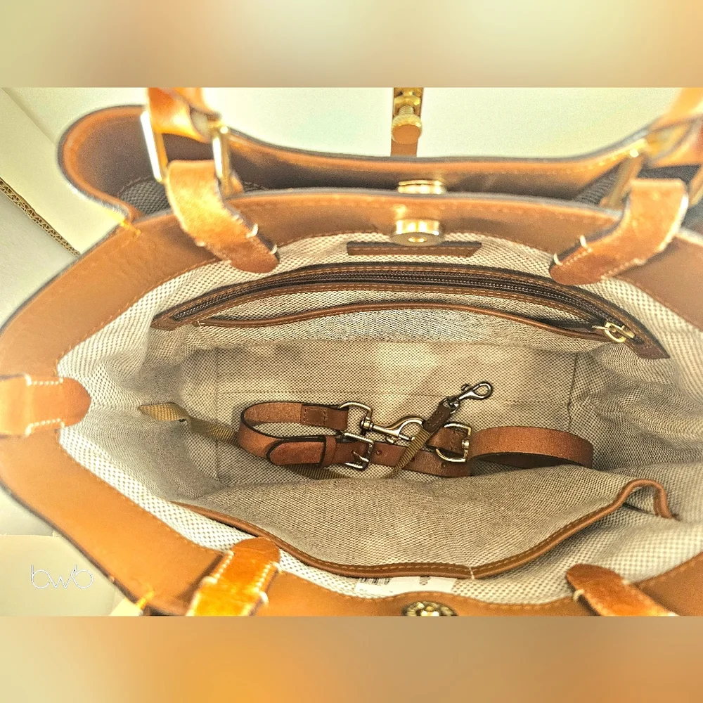 Dooney & Bourke City Large Barlow - Picture 6 of 9